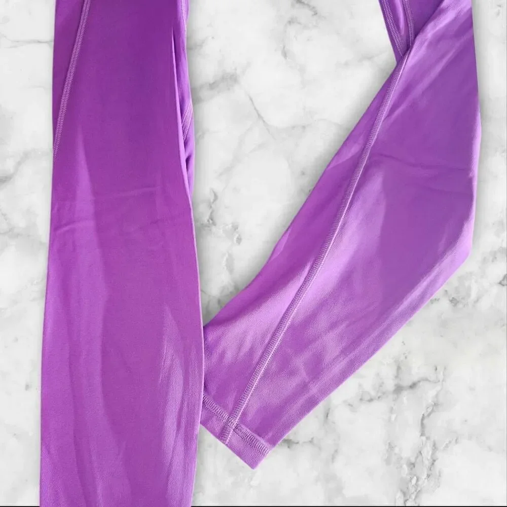 Lululemon Size 4 Purple Aligns with Pockets 30